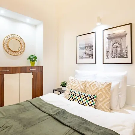 - Balcony - Large And Comfy Апартаменты *