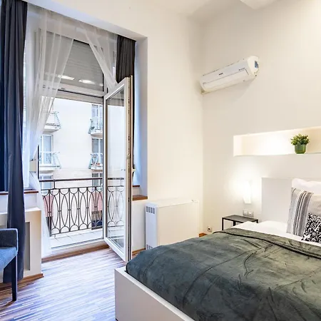 דירה - Balcony - Large And Comfy *