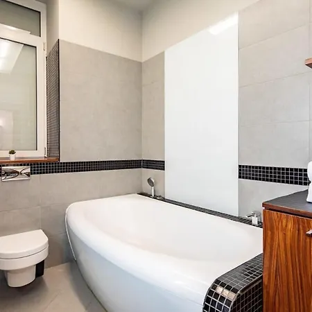 - Balcony - Large And Comfy * בודפשט